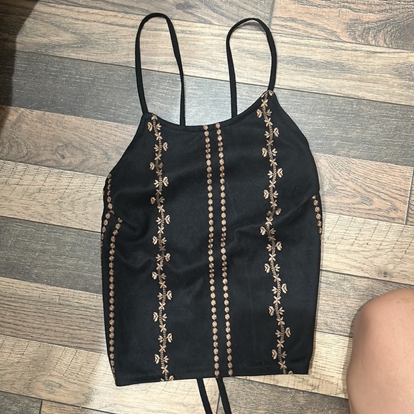honey belle black embroidered suede open back halter top size small - Picture 4 of 9
